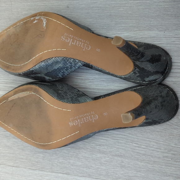 Grey faux snakeskin kitten heels - Picture 2 of 5